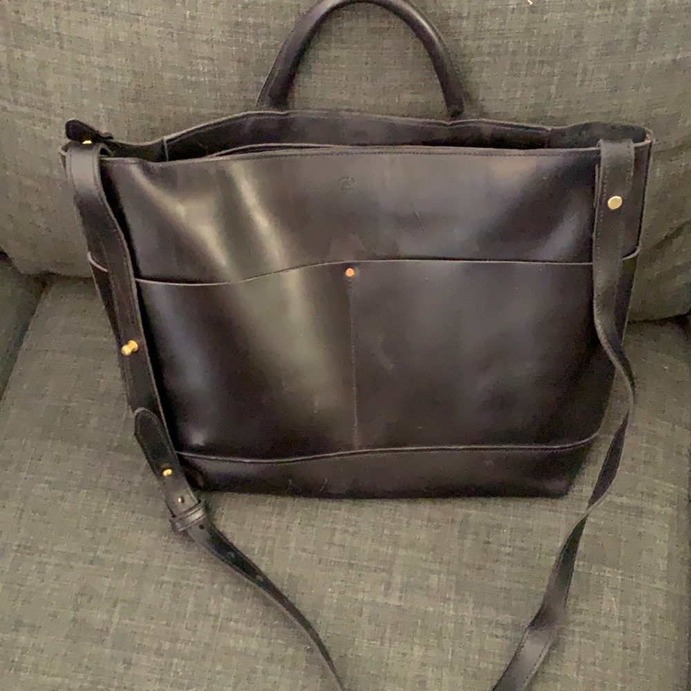 Leather shoulder bag